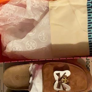 Tory Burch shoes new, size 8